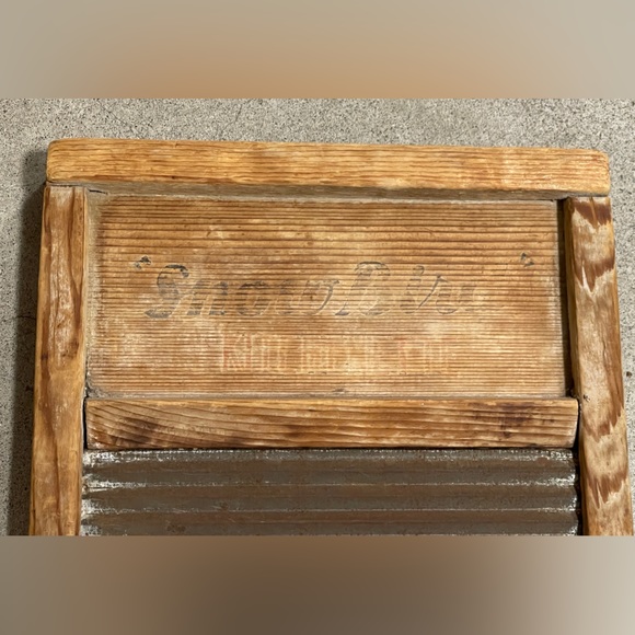 RARE Early 1900’s Rustic “Snowbird” Wooden Washboard - Picture 3 of 10